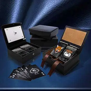 Кожаный органайзер с черными игральными картами Самый роскошный подарочный набор для карточного игрока
